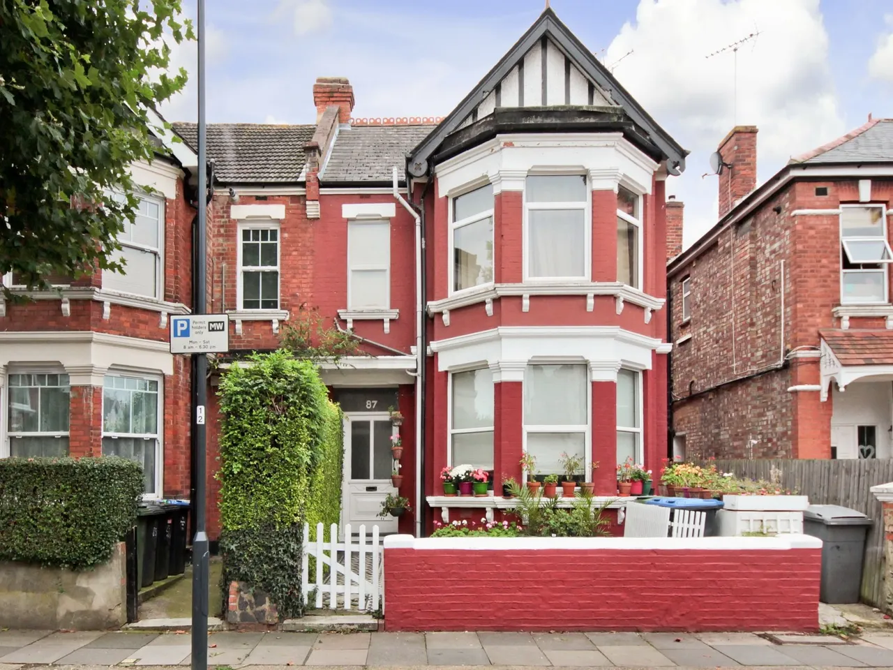 Melrose Avenue, London, NW2, photo 2