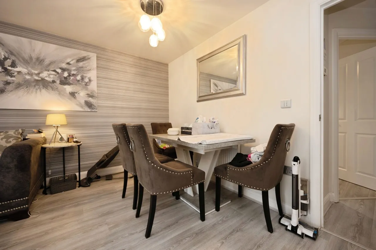Danegeld Avenue, Great Denham, Bedford, Bedfordshire, MK40, photo 3