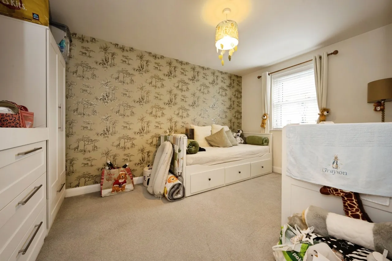 Danegeld Avenue, Great Denham, Bedford, Bedfordshire, MK40, photo 9
