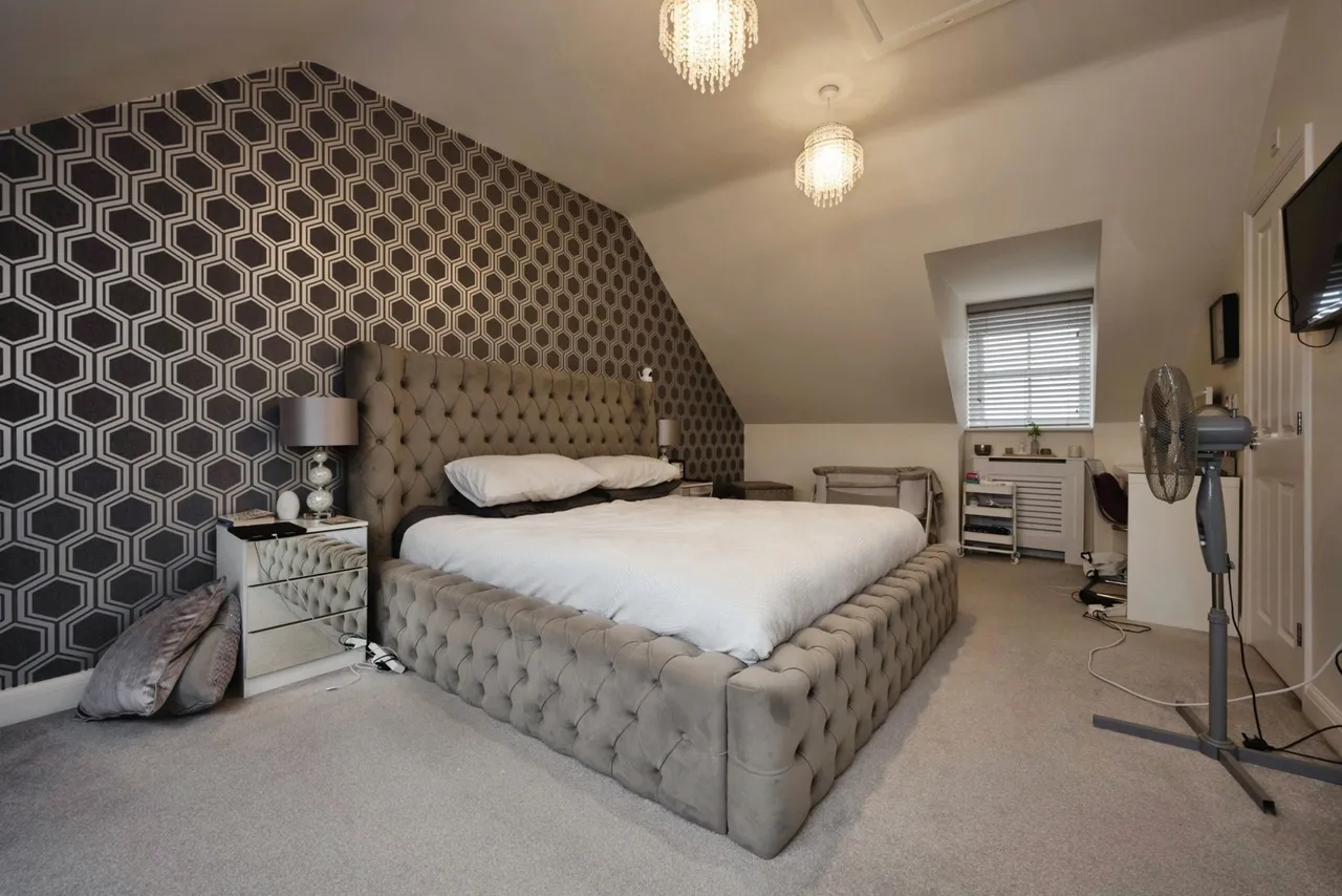 Danegeld Avenue, Great Denham, Bedford, Bedfordshire, MK40, photo 5