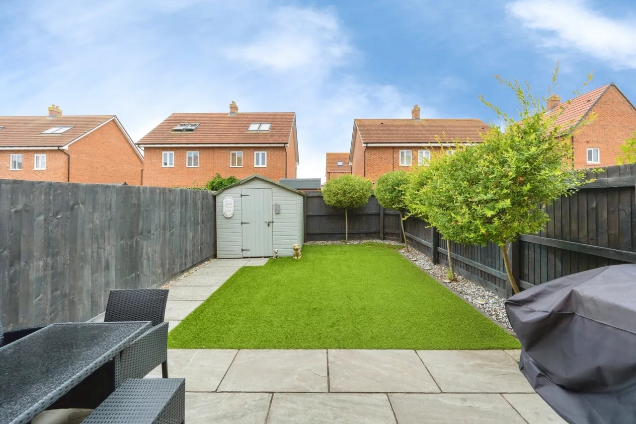 Danegeld Avenue, Great Denham, Bedford, Bedfordshire, MK40, photo 11