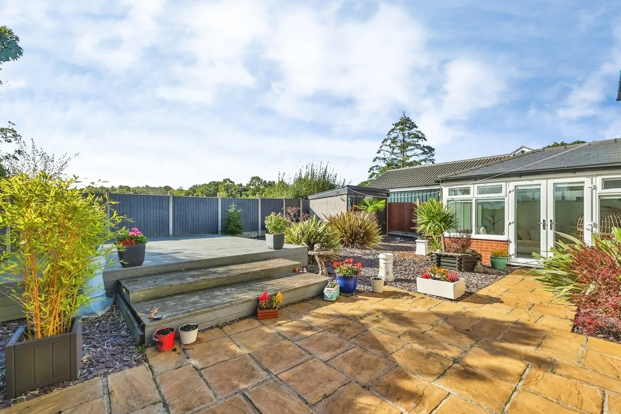 Whyston Court, Hucknall, NG15, photo 22