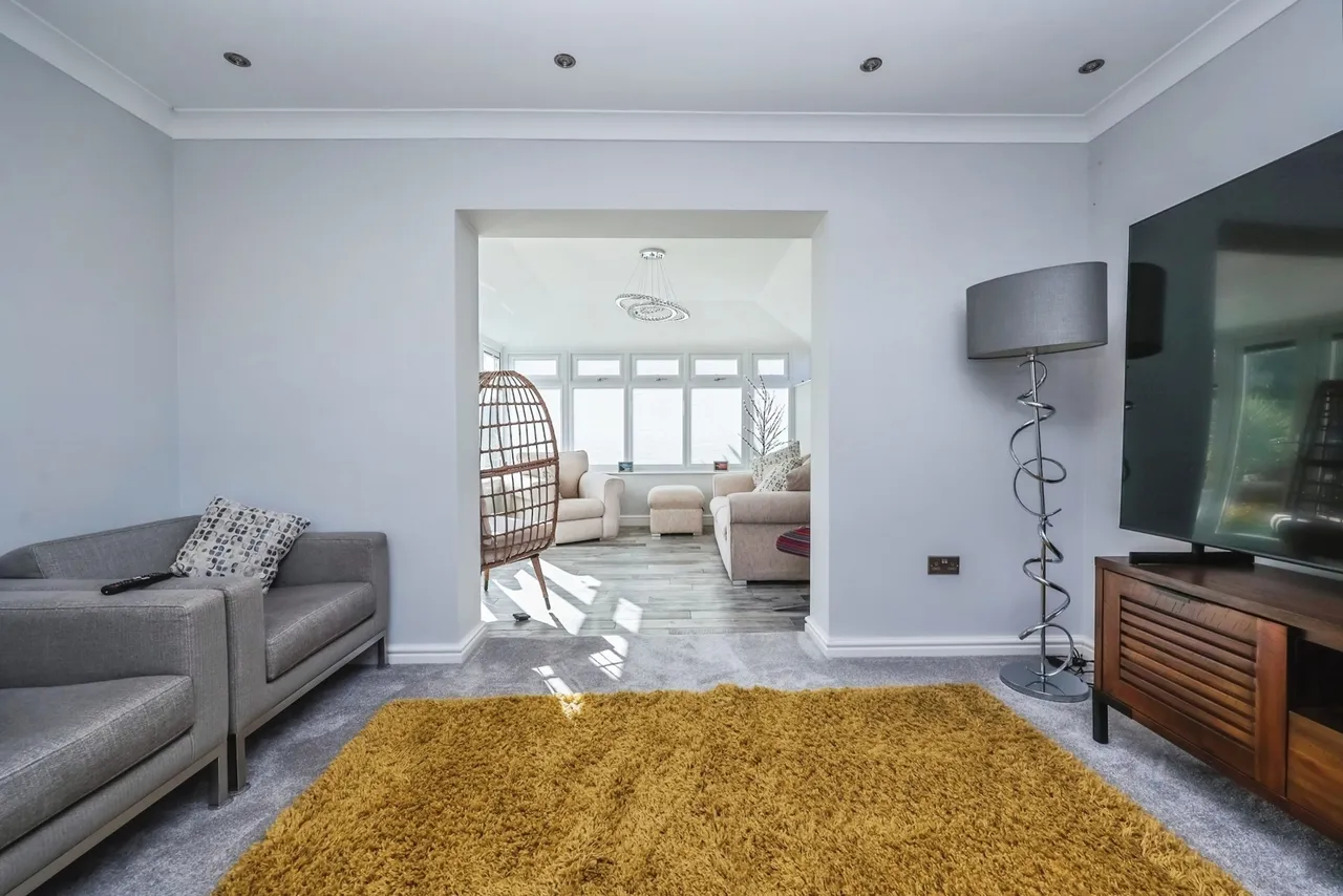 Whyston Court, Hucknall, NG15, photo 5