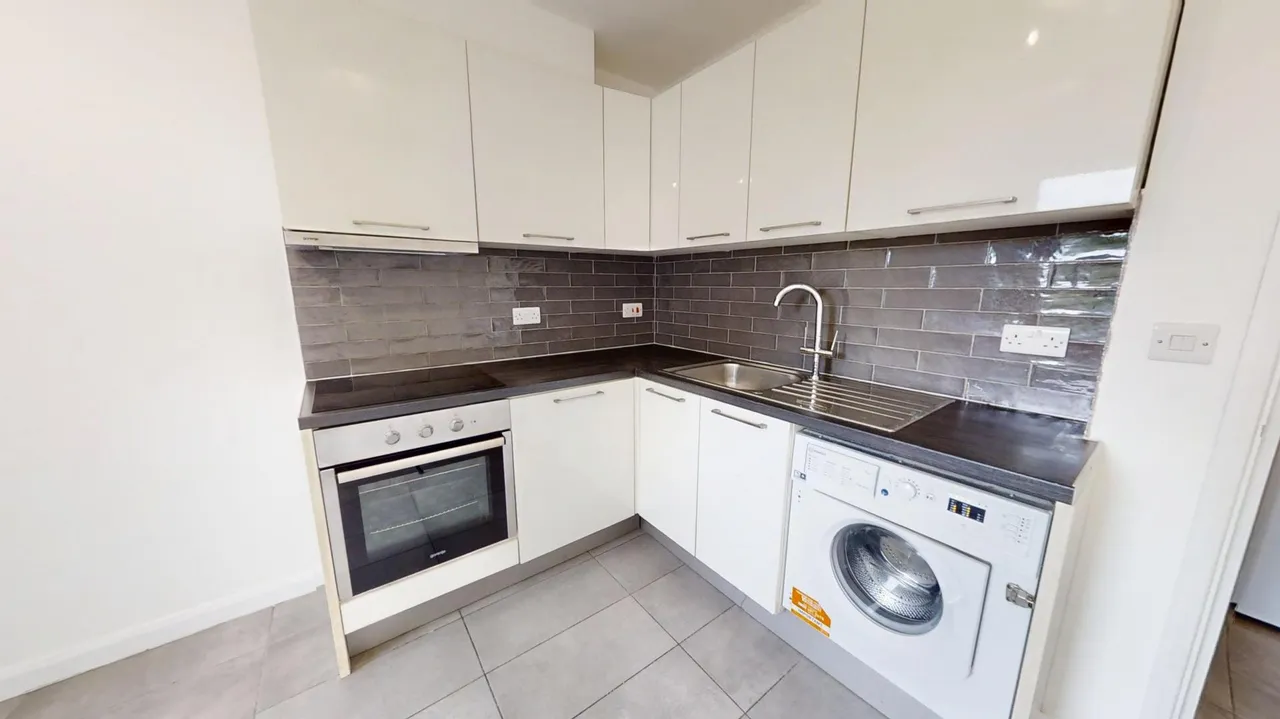 South Road, Haywards Heath, RH16, photo 3