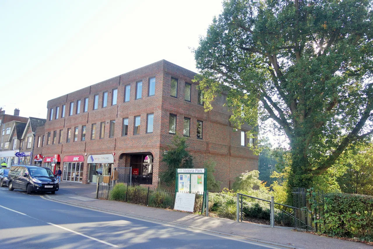 1 bed flat to rent, South Road, Haywards Heath, RH16