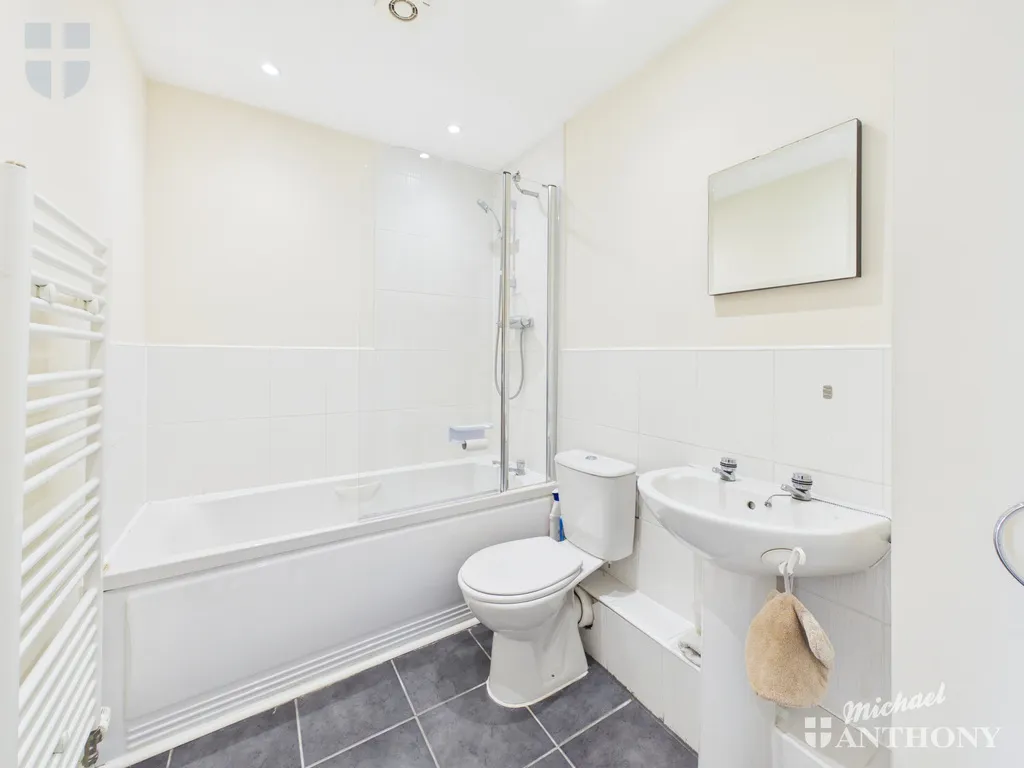 Coxhill Way, Aylesbury, HP21, photo 5