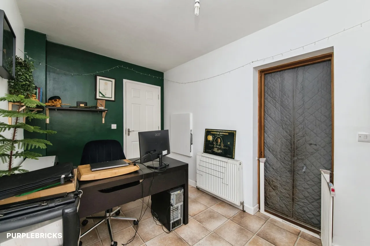 York Crescent, Honiton, EX14, photo 13