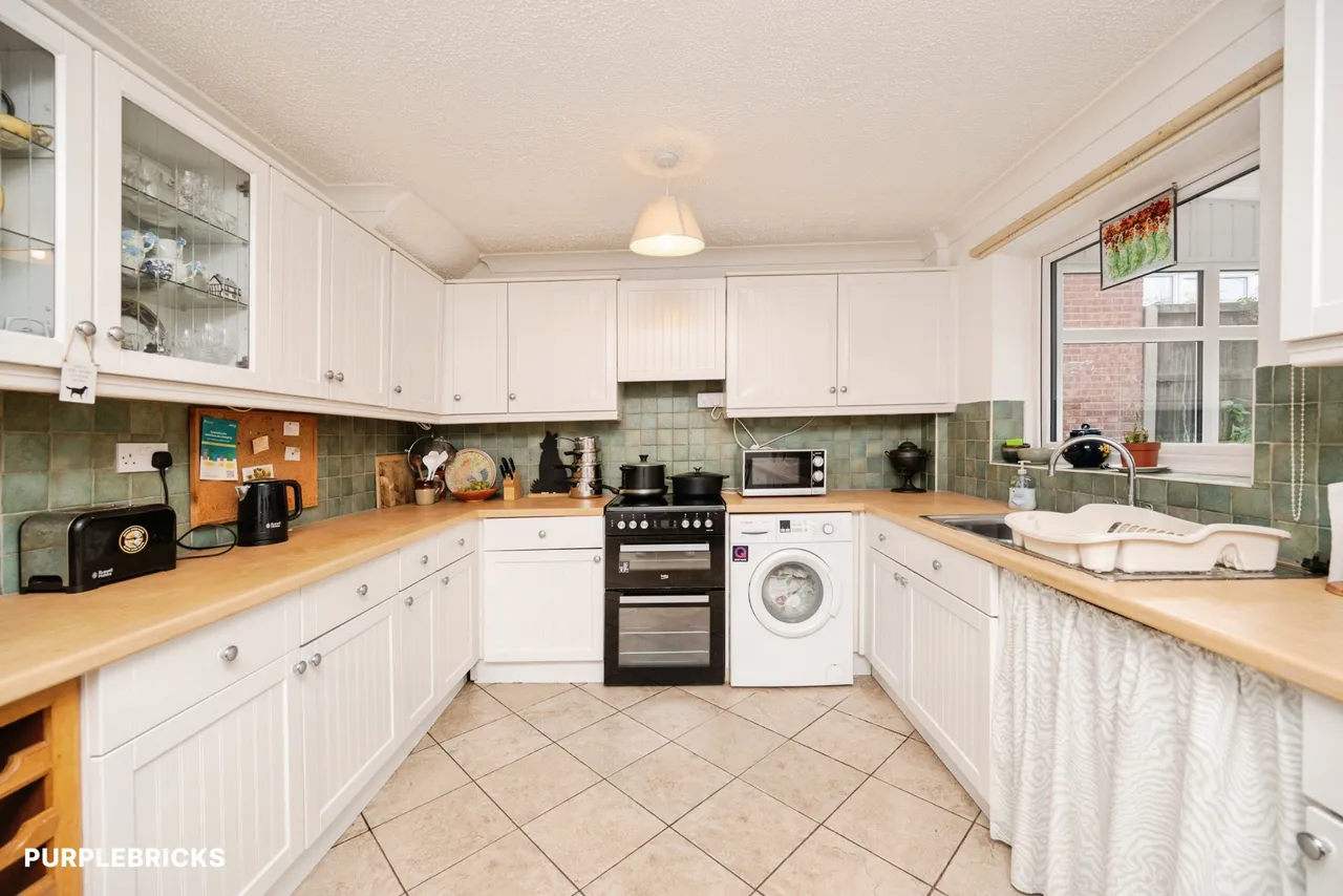 Rowley Hall Avenue, Rowley Regis, B65, photo 6