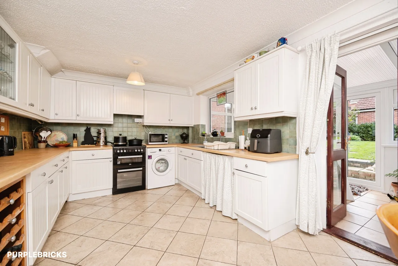 Rowley Hall Avenue, Rowley Regis, B65, photo 7