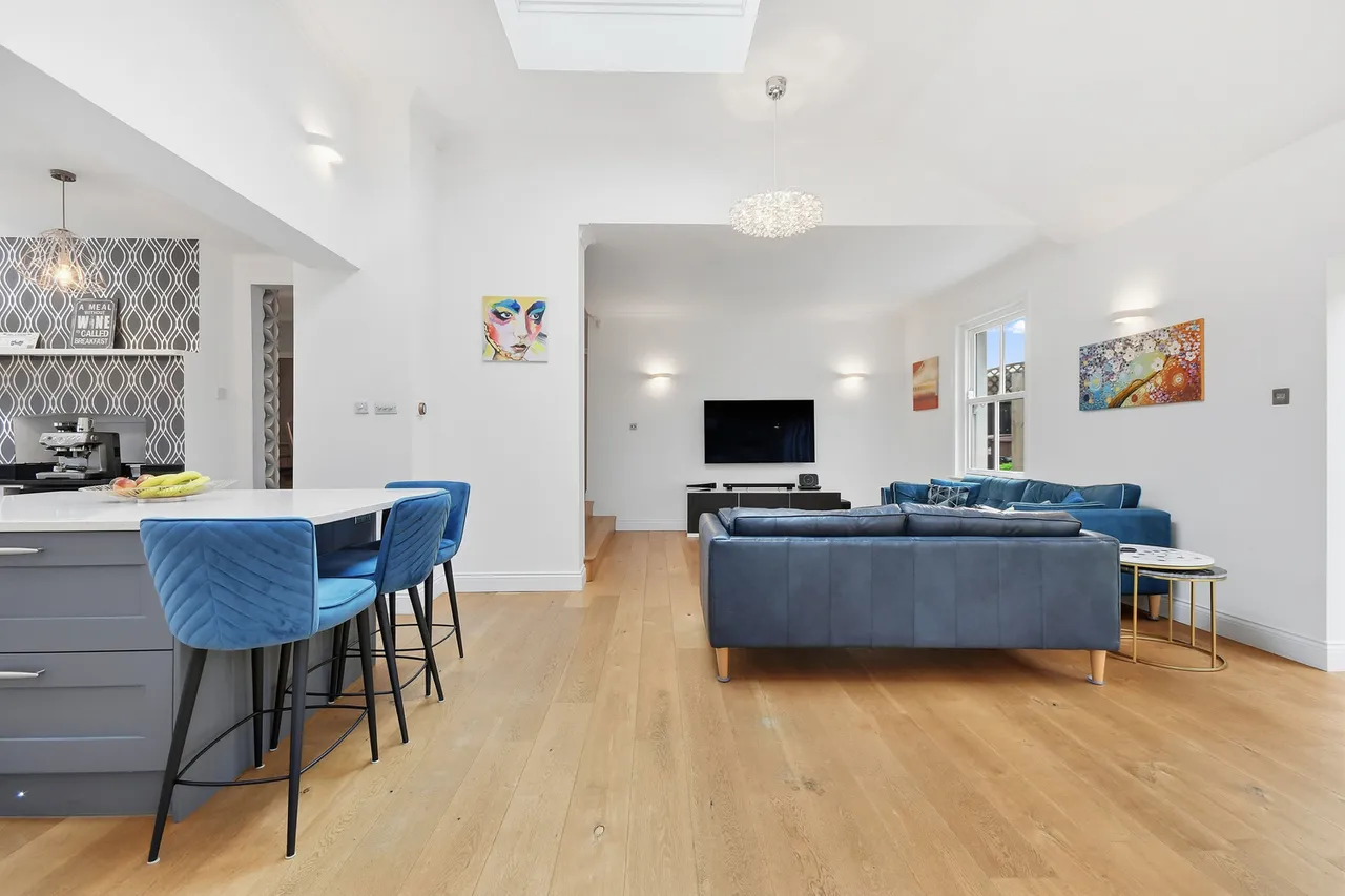 1 Prospect Villa, 10 Heath Road, Ramsden Heath, Billericay, Essex, CM11 1NA, photo 5