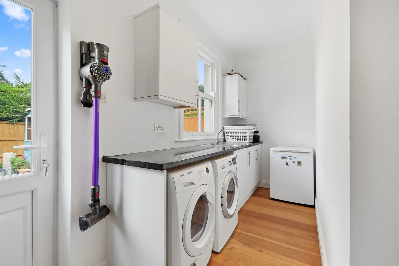 1 Prospect Villa, 10 Heath Road, Ramsden Heath, Billericay, Essex, CM11 1NA, photo 9