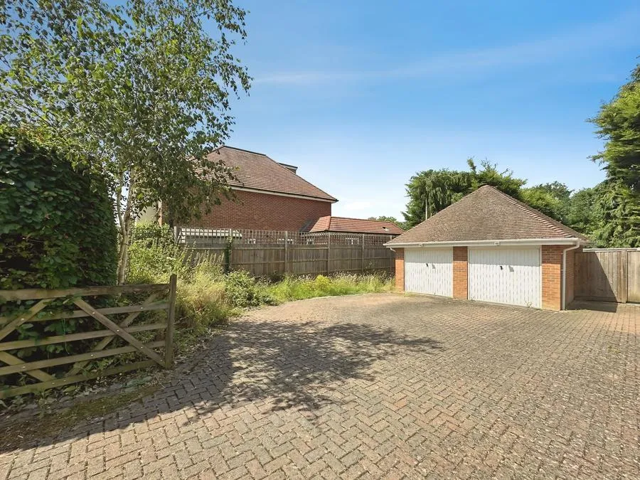 Knight Close, Crookham Village, GU51, photo 14