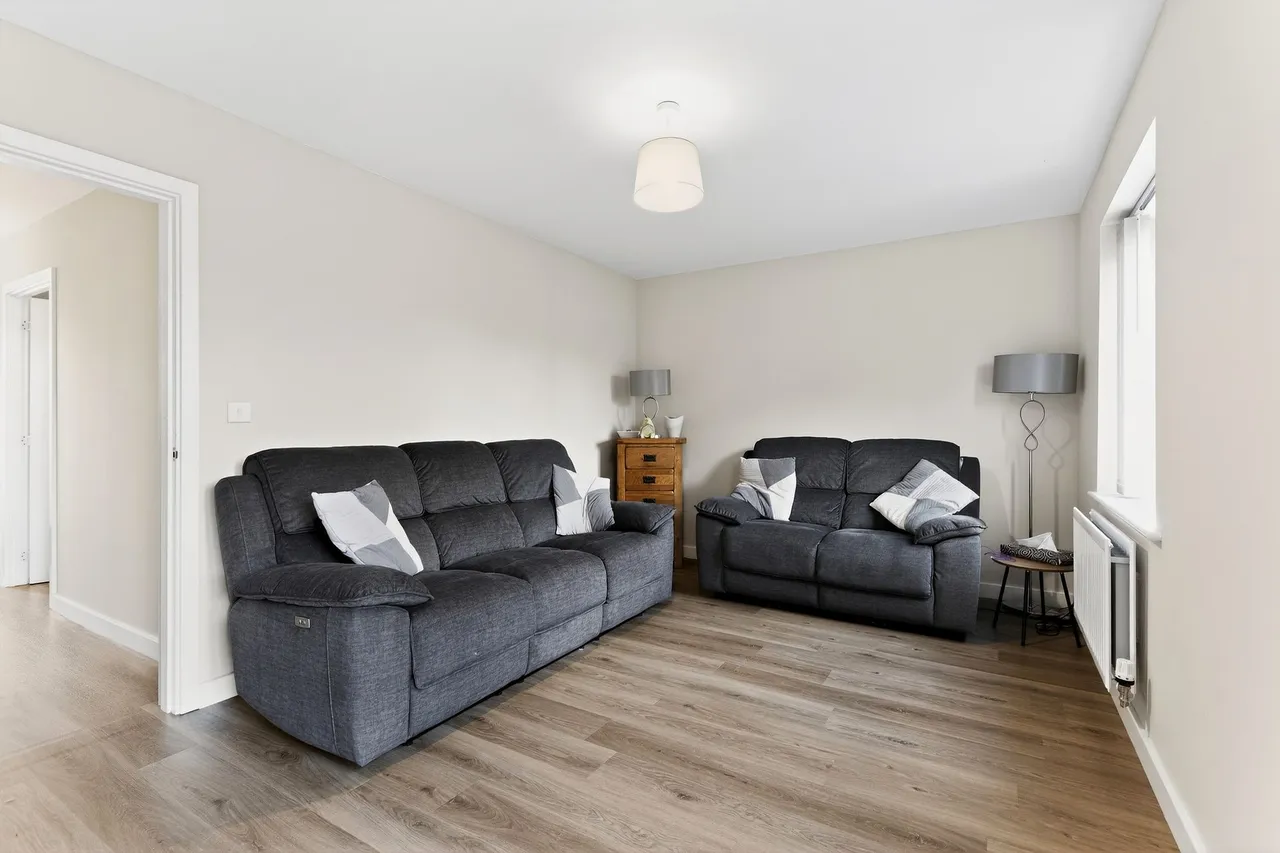 Pasteur Avenue, Faygate, RH12, photo 11