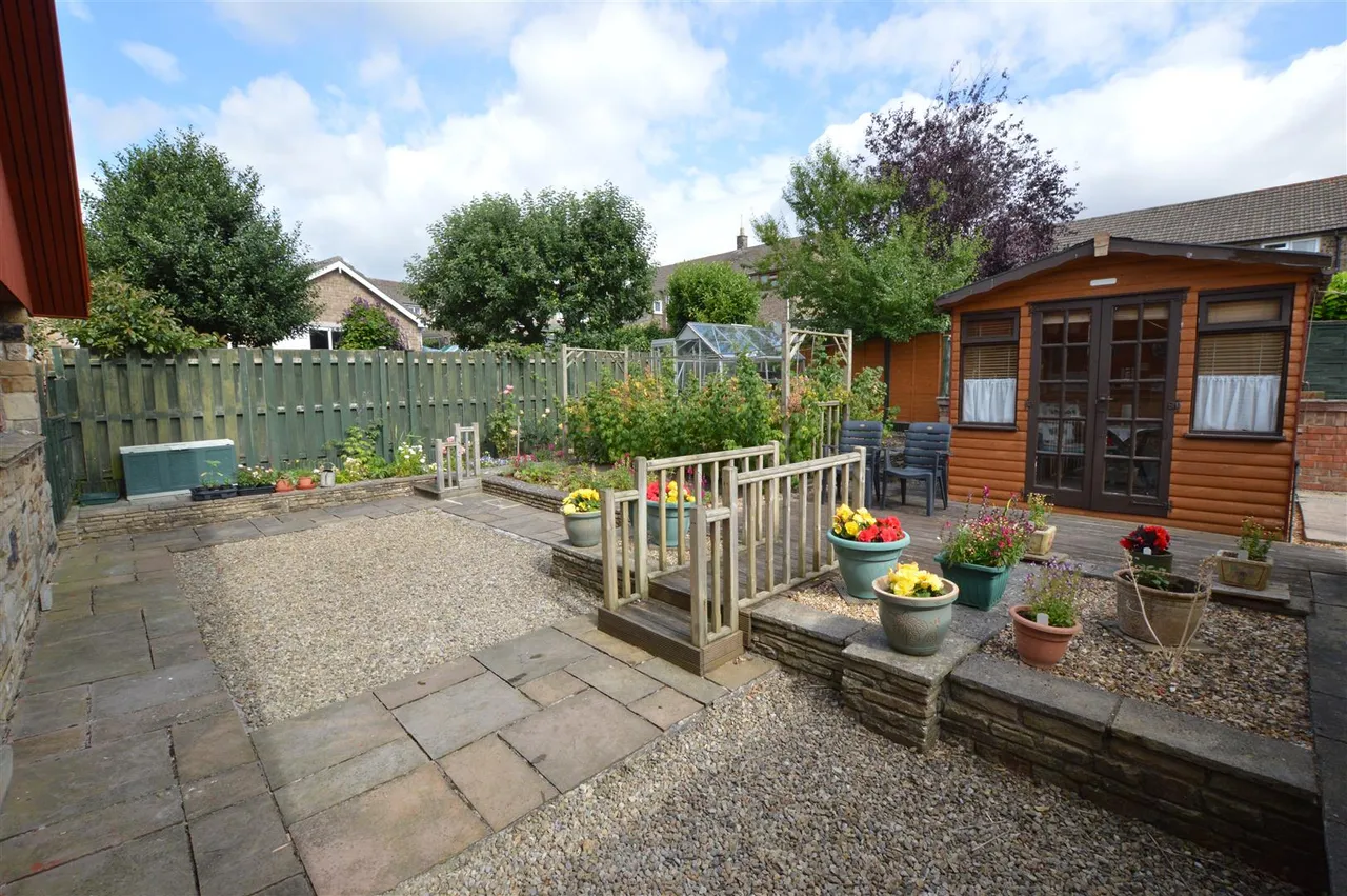 Whitefields Drive, Richmond, photo 16
