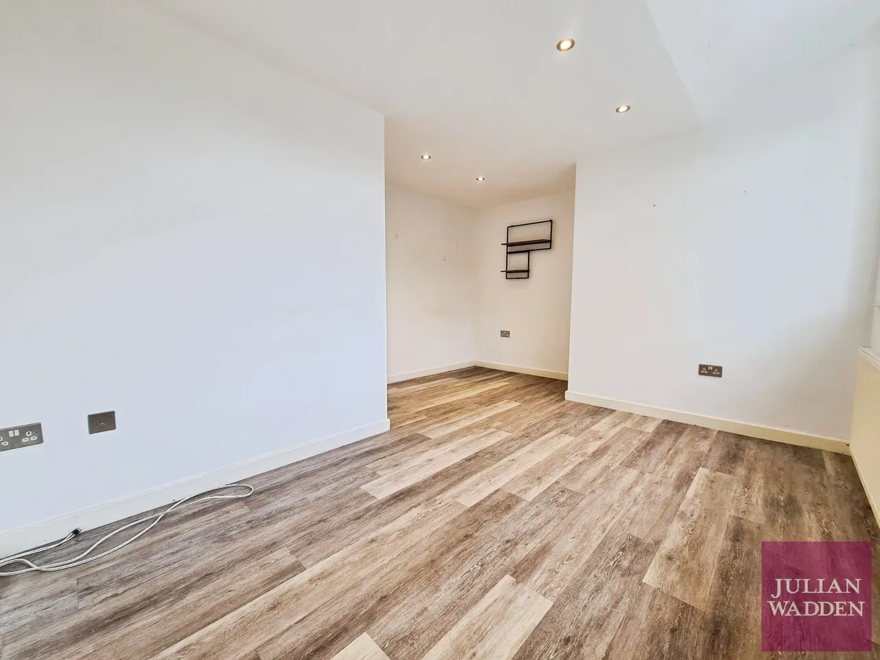Delta House, Padden Brook, SK6, photo 5