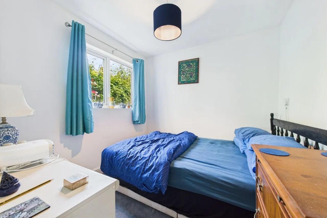 Foord Road South, Folkestone, photo 7