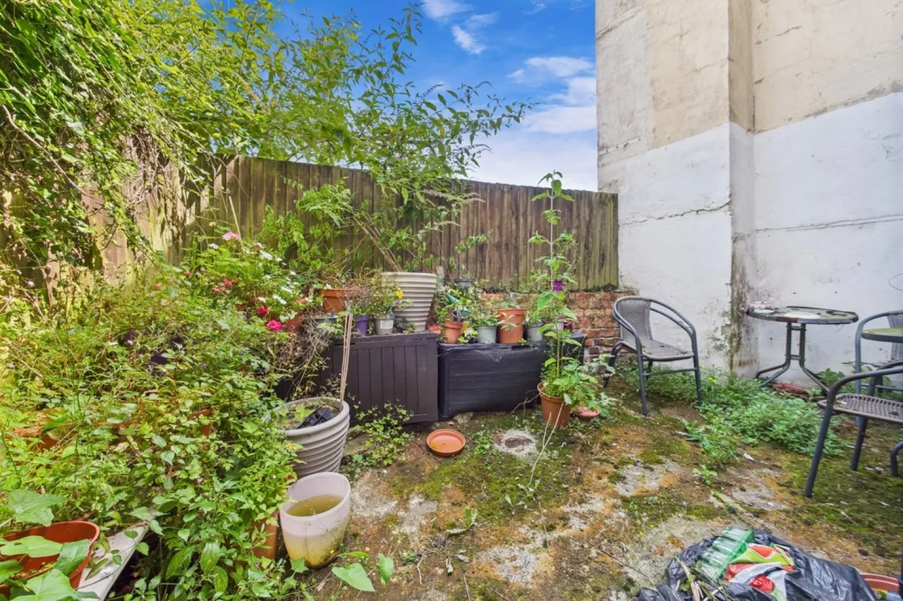 Foord Road South, Folkestone, photo 10