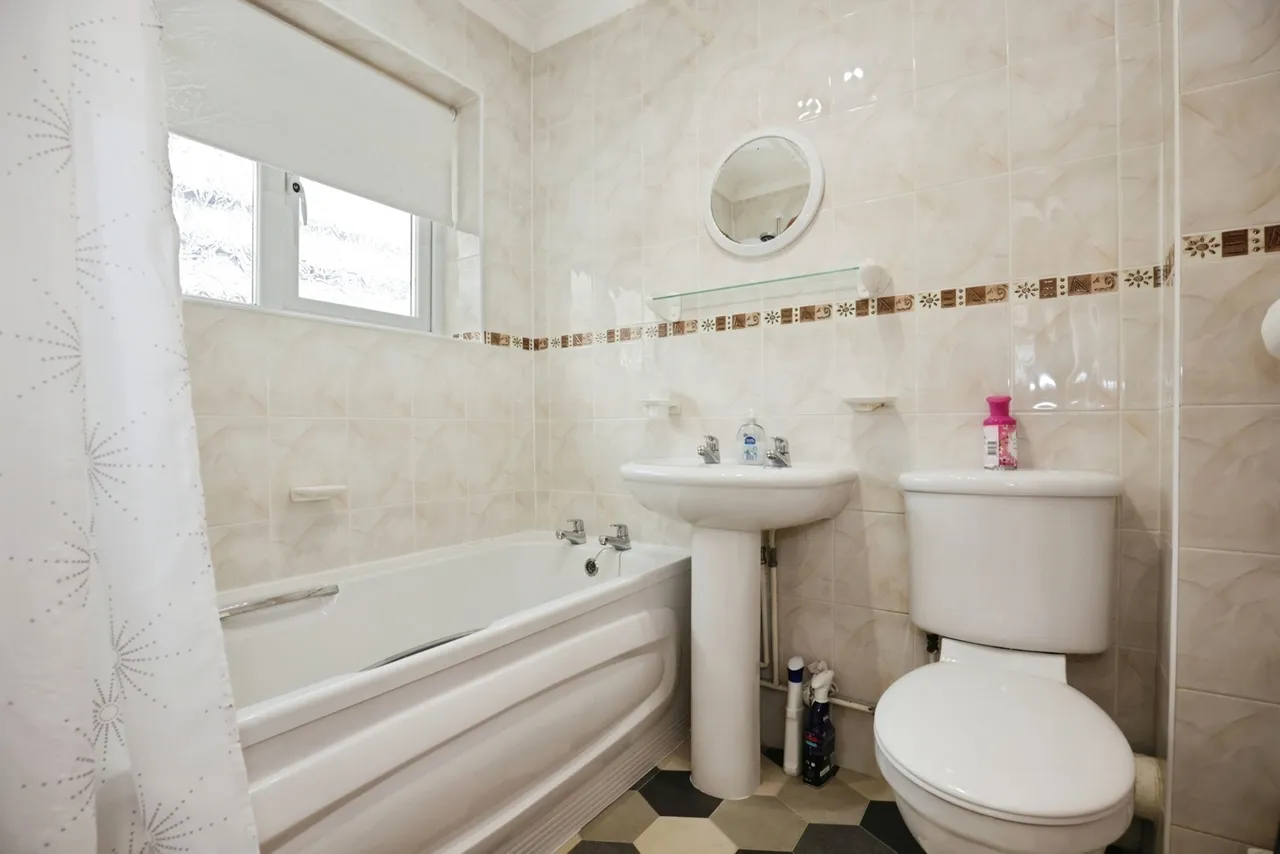Parkville Highway, Holbrooks, Coventry, CV6, photo 12