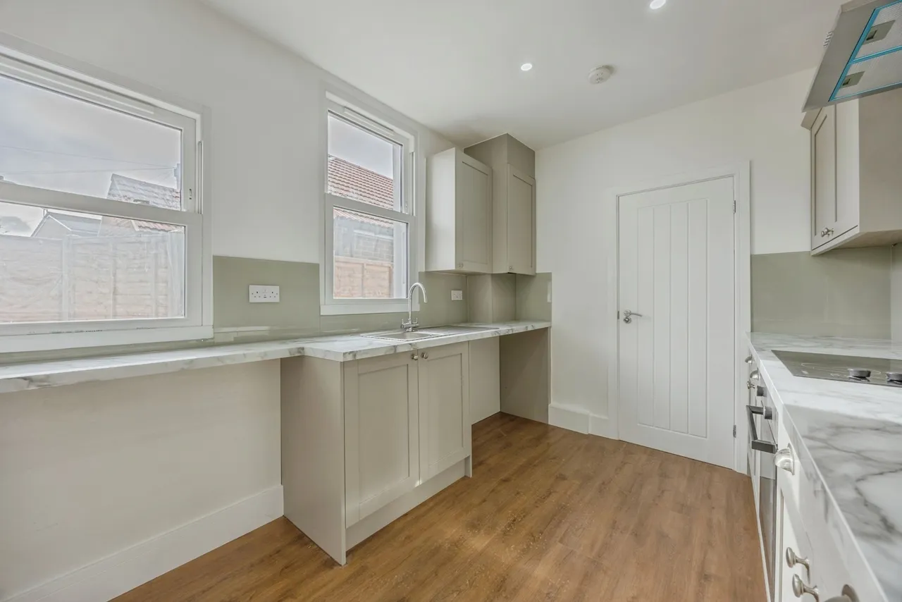 Lower Road, Kenley, Surrey, CR8, photo 10