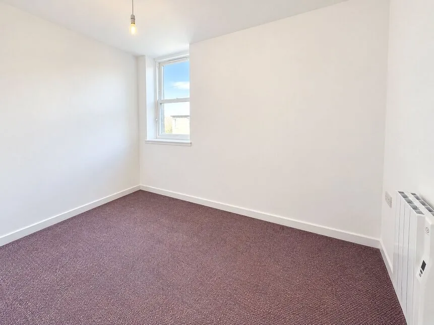 Guildhall Street, Dunfermline, KY12, photo 6
