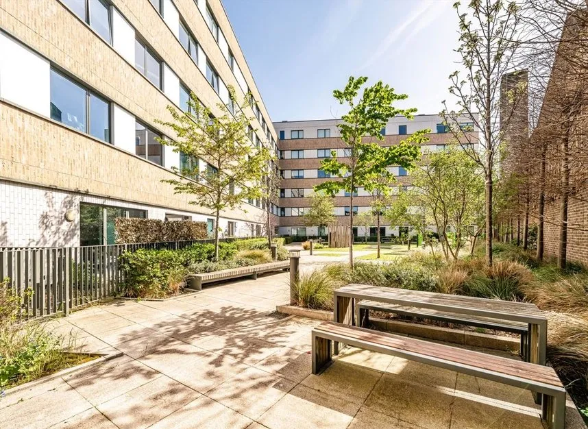White Bear Lane, Hounslow, TW3, photo 8