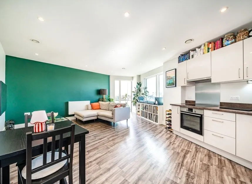 White Bear Lane, Hounslow, TW3, photo 4