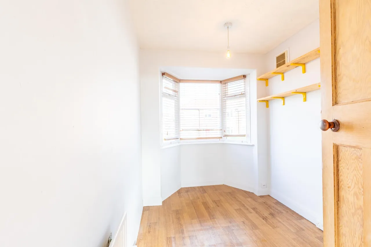 Gledhow Park Avenue, Chapel Allerton, LS7, photo 10