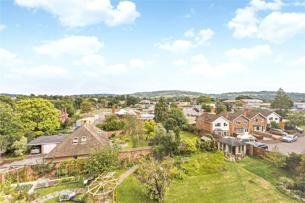 Warden Hill Road, Cheltenham, GL51, photo 4