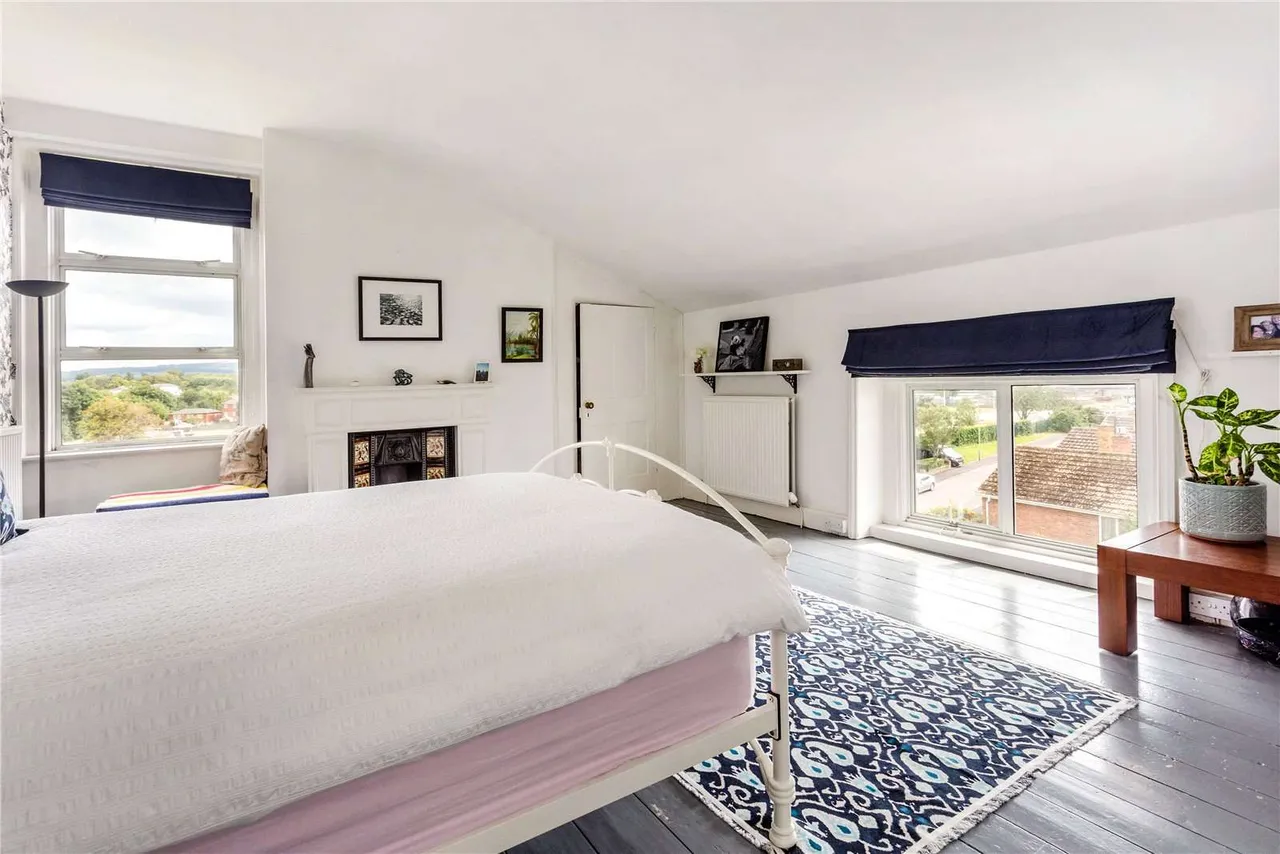 Warden Hill Road, Cheltenham, GL51, photo 9