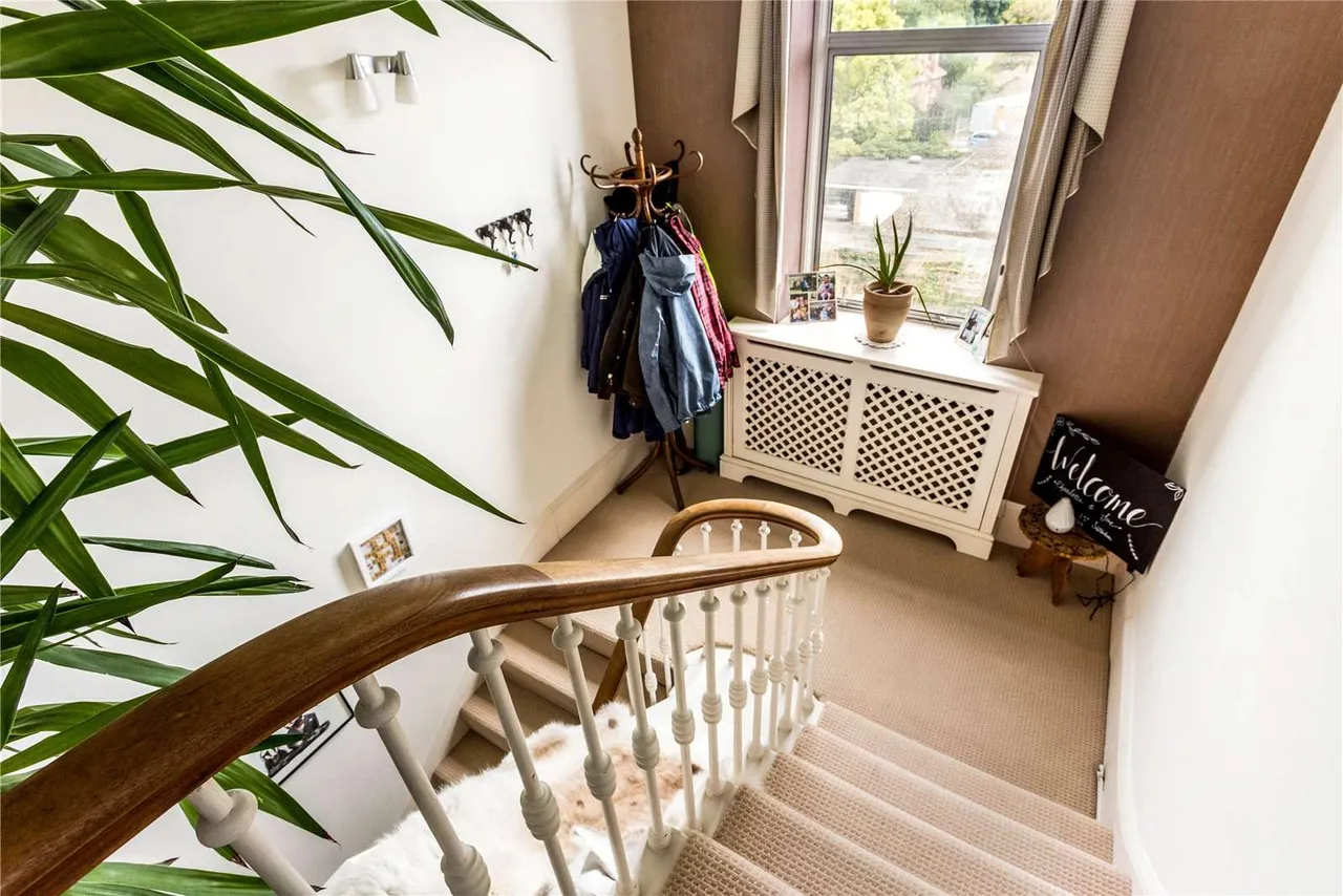Warden Hill Road, Cheltenham, GL51, photo 7