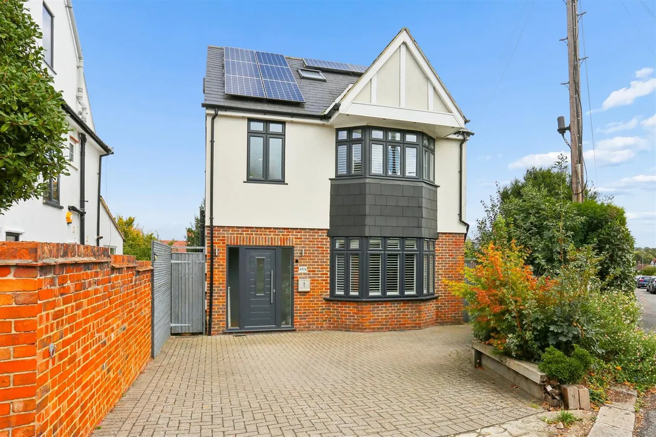 4 bed house for sale, Kings Lane, Sutton, SM1