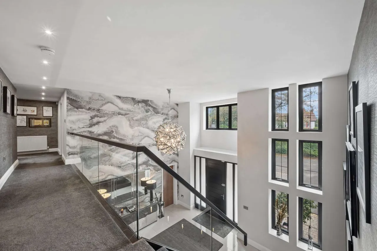 Adlington Road, Wilmslow, SK9, photo 11