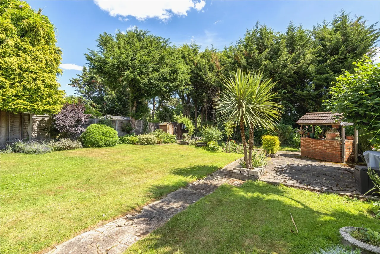 Gloucester Road, Hampton, TW12 2UH, photo 4