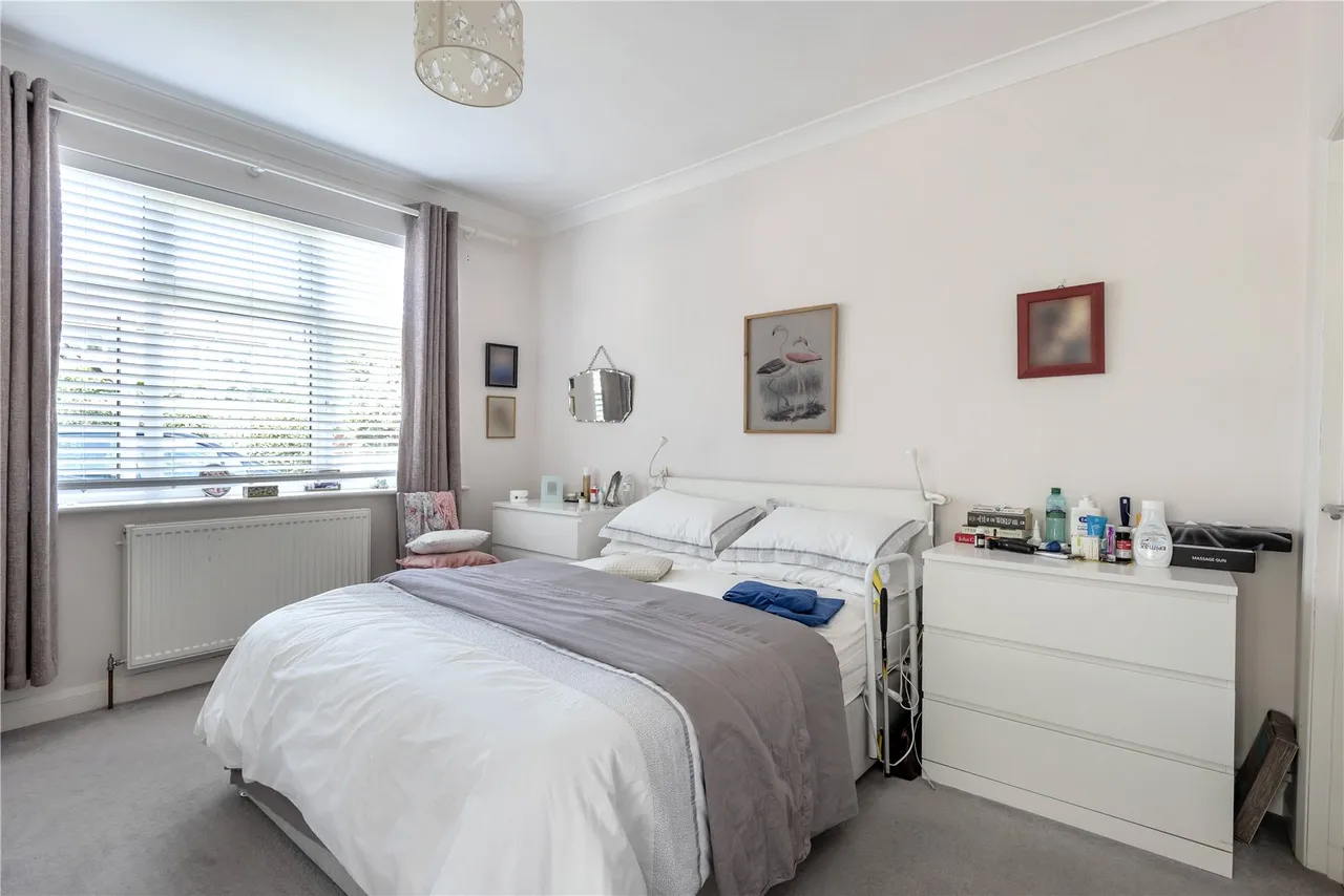 Gloucester Road, Hampton, TW12 2UH, photo 9