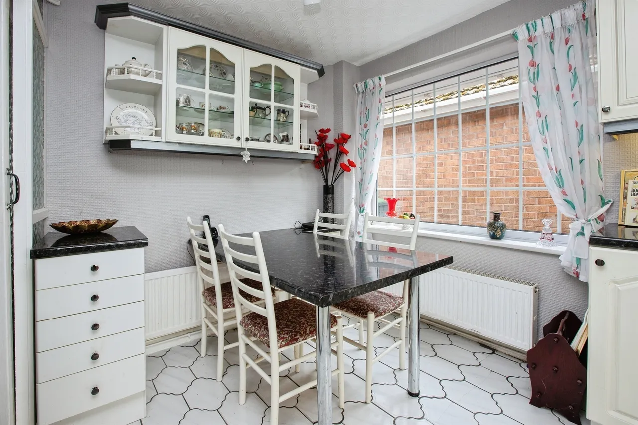 Commons Close, Newthorpe, NG16, photo 8