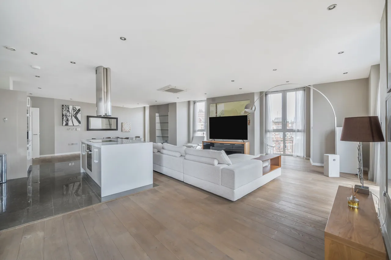 Apartment 702, 1 Palace Street, London, photo 8