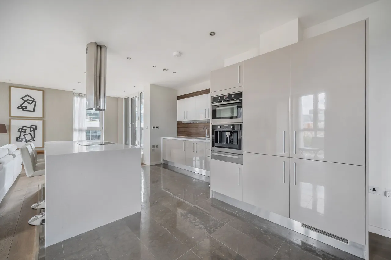Apartment 702, 1 Palace Street, London, photo 9