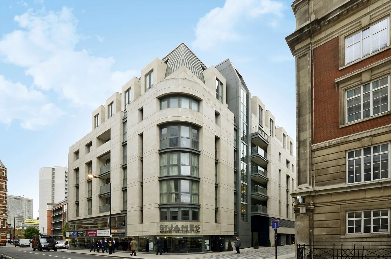 2 bed flat to rent — Apartment 702, 1 Palace Street, London