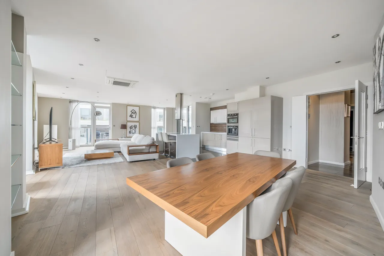 Apartment 702, 1 Palace Street, London, photo 5