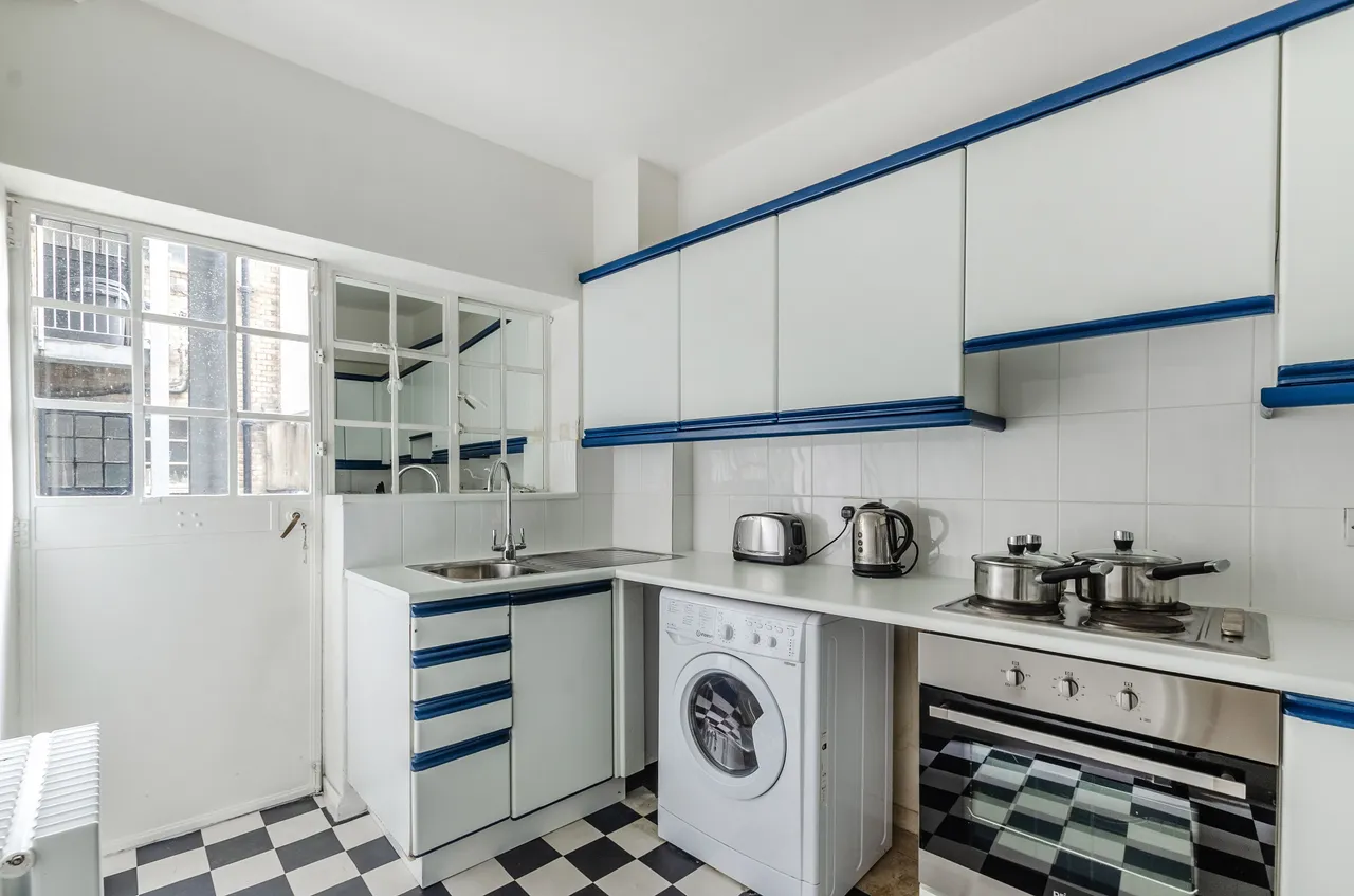 27 Pelham Court, 145 Fulham Road, London, photo 3