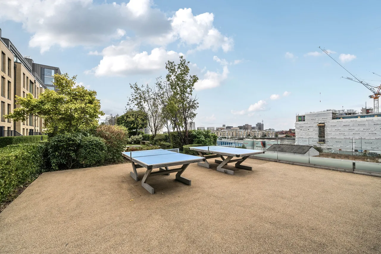 1 bed flat for sale — 20 Westbourne Apartments, 5 Central Avenue, London