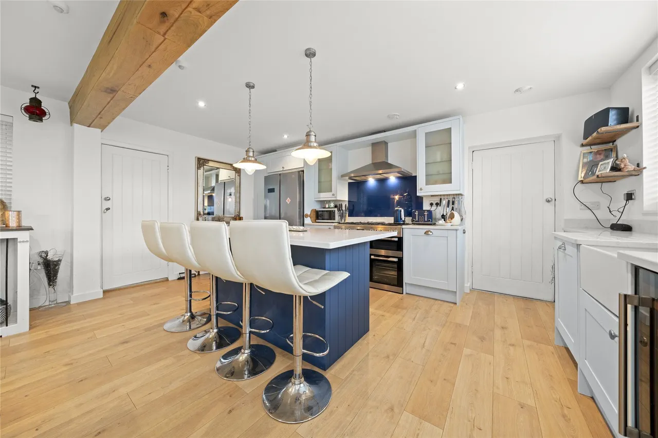 Brooklands Road, Weybridge, Surrey, KT13, photo 2