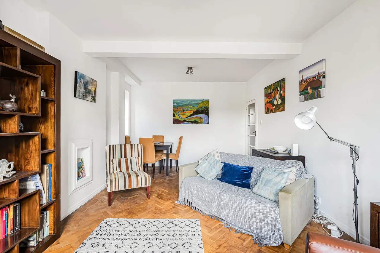 Upper Richmond Road, London, SW15, photo 7
