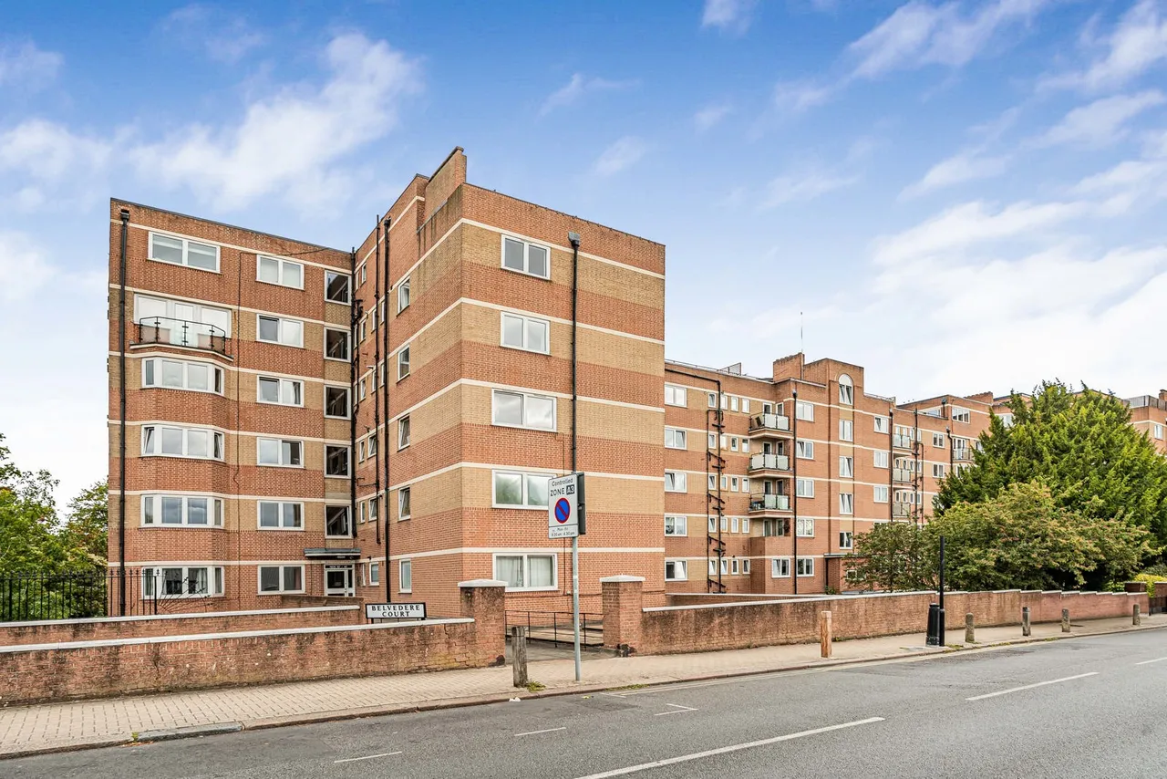 Upper Richmond Road, London, SW15, photo 15