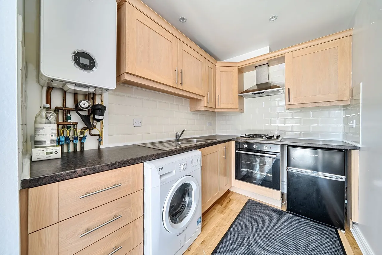Chapel Street, Bentley, DN5, photo 12