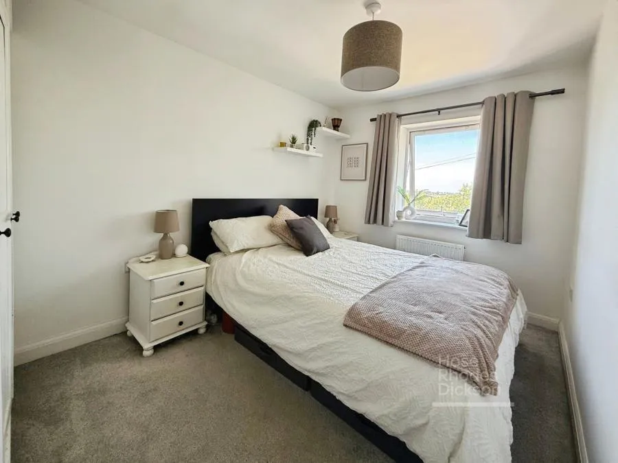 Cromwell Avenue, East Cowes, PO32, photo 8