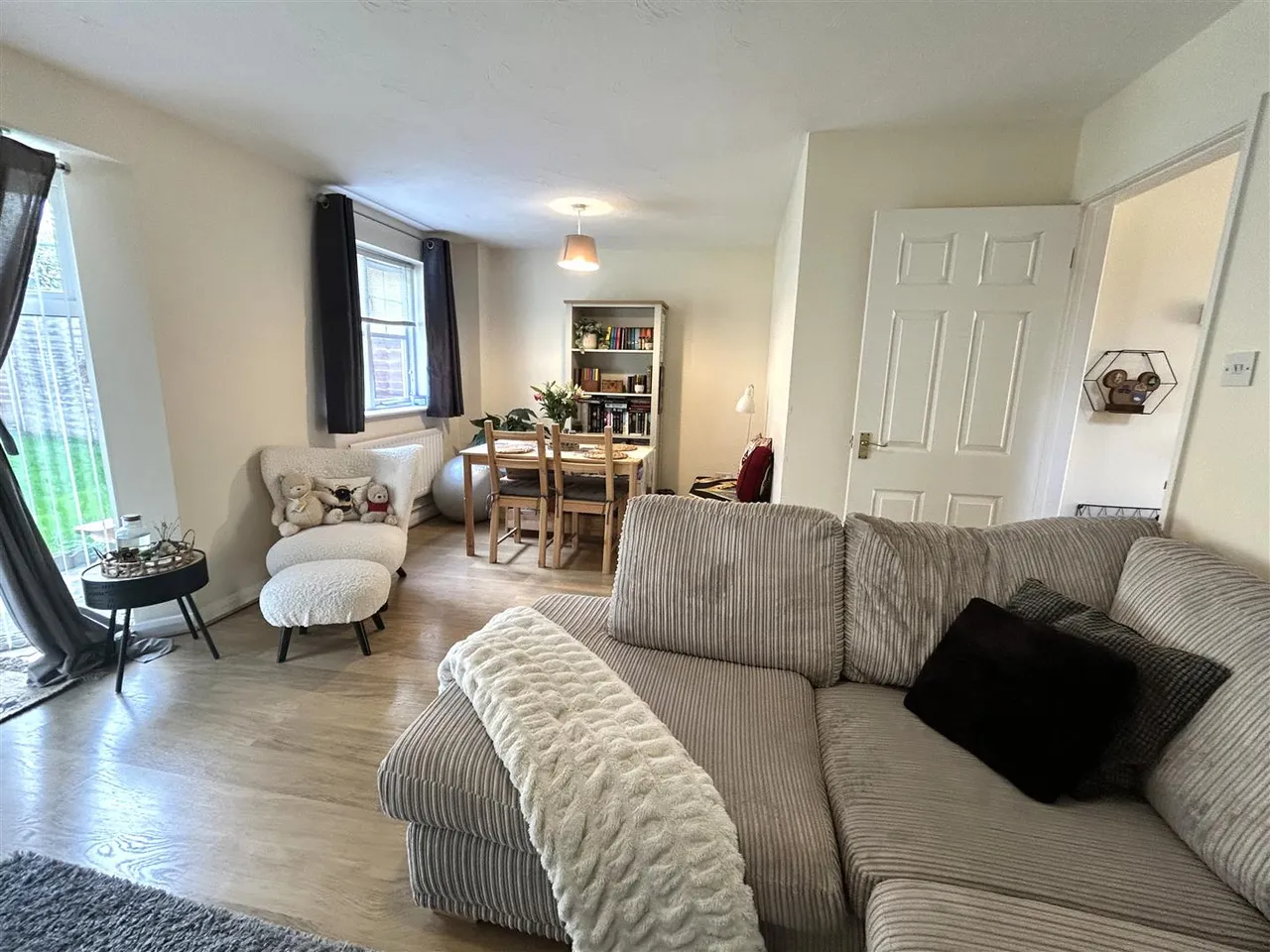 Partridge Close, Chippenham, SN14, photo 3