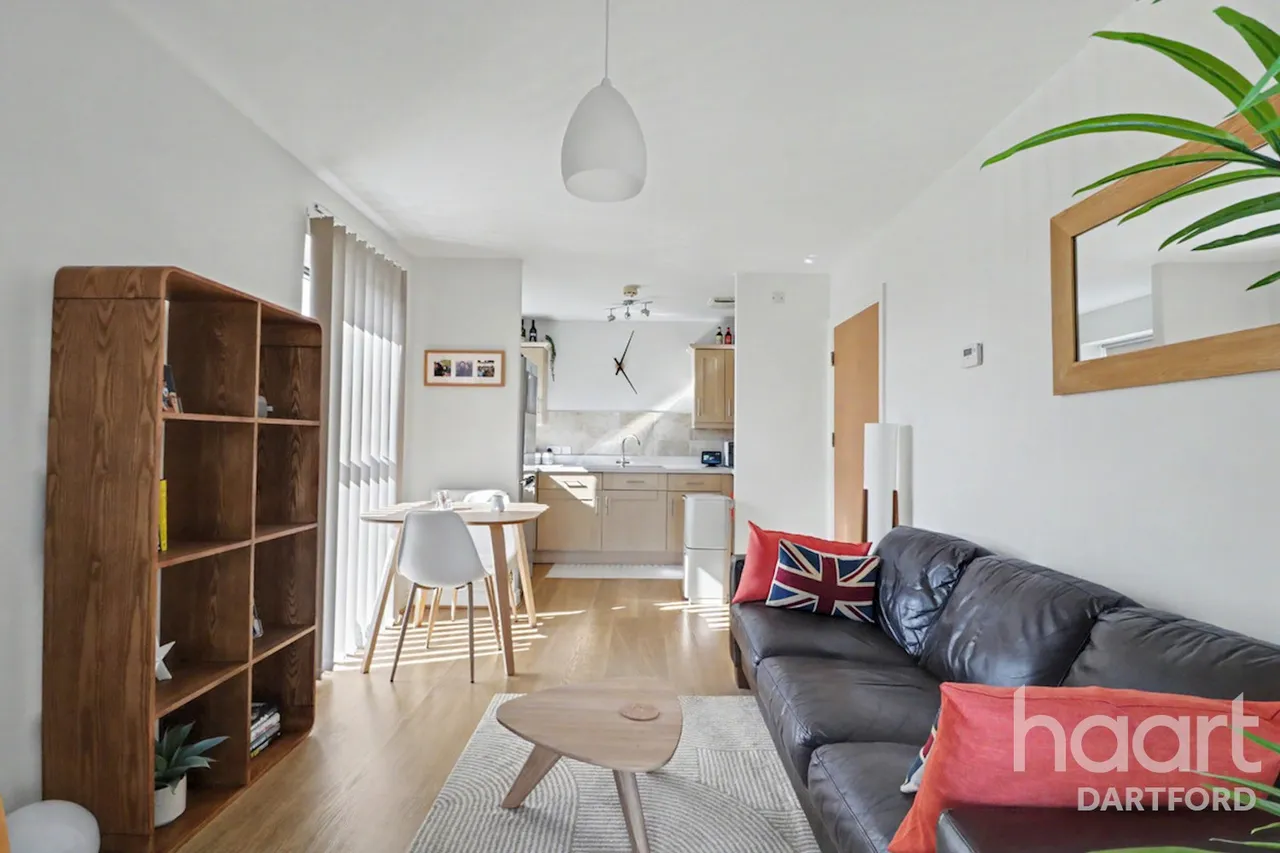 Esparto Way, Dartford, DA4, photo 2