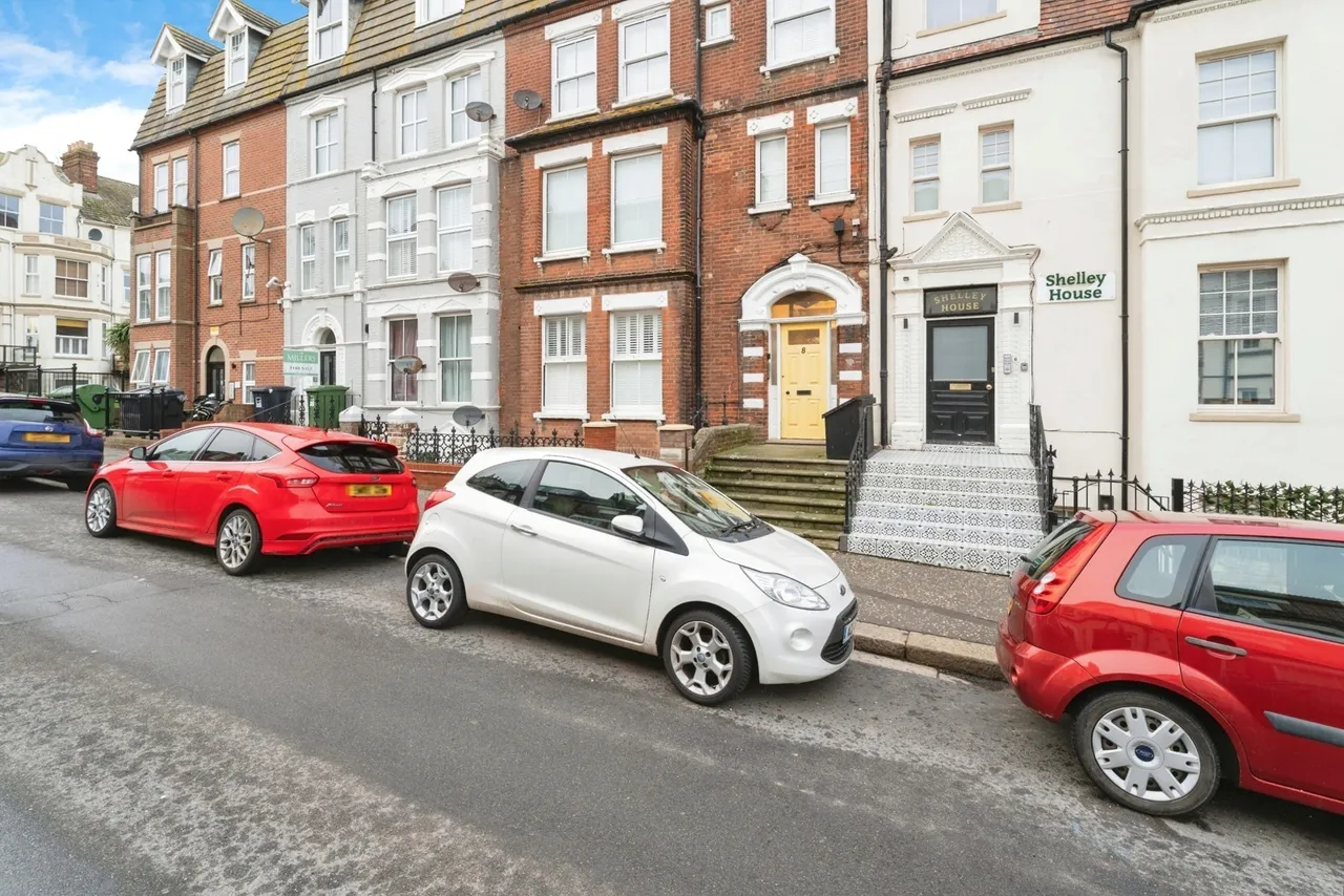 2 bed flat for sale — Cadogan Road, Cromer, Norfolk, NR27