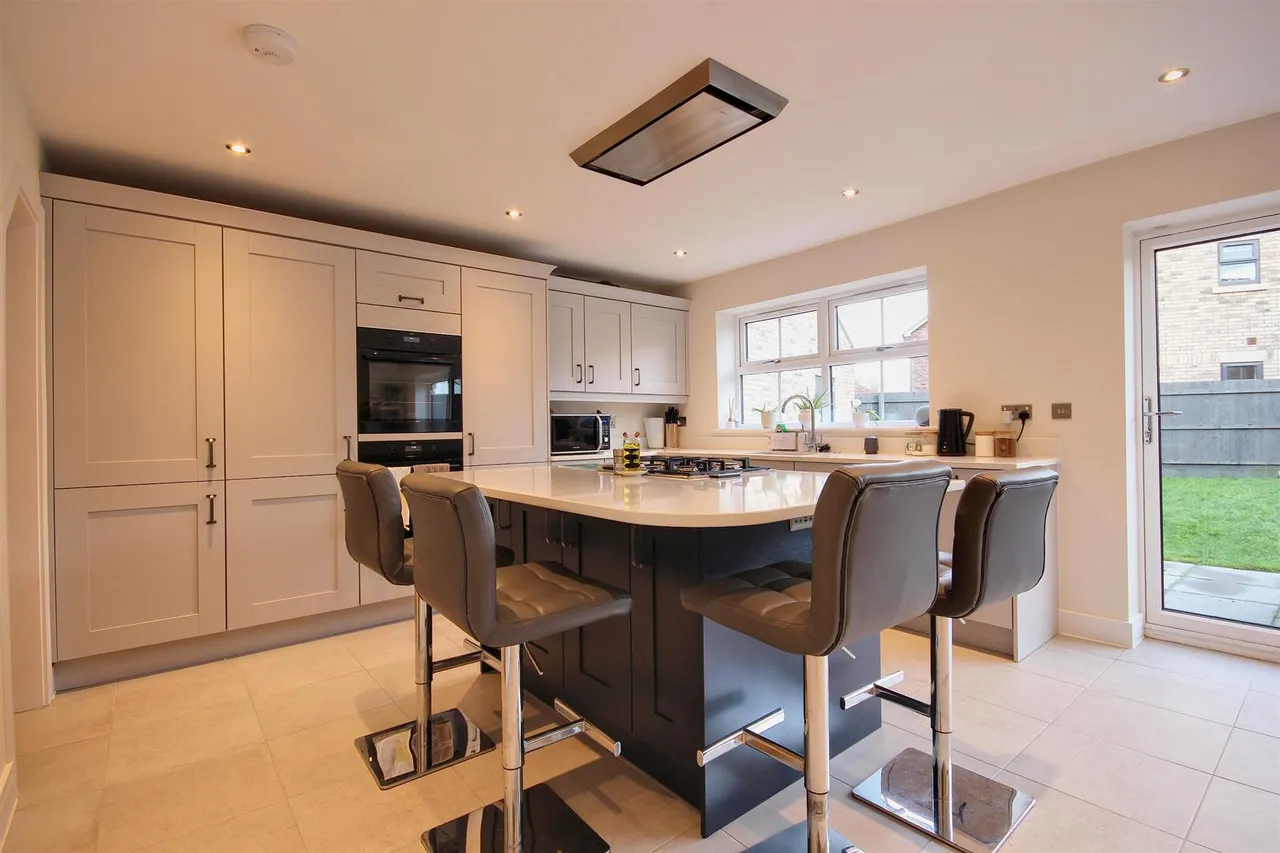 Eyre Grove, Hull Road, Hornsea, photo 6
